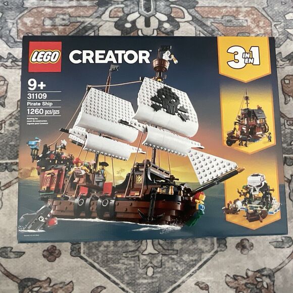NISB LEGO Creator 3in1 31109 Pirate Ship 1260pc 4 Minifigures Shark Rebuild 9+ - Picture 1 of 13